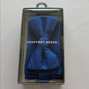 Geoffrey Beene Royal Blue Paisley Bow Tie